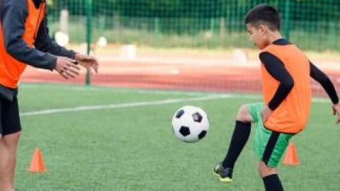 מועדון ספורט דרום השרון בכדורגל.JPG